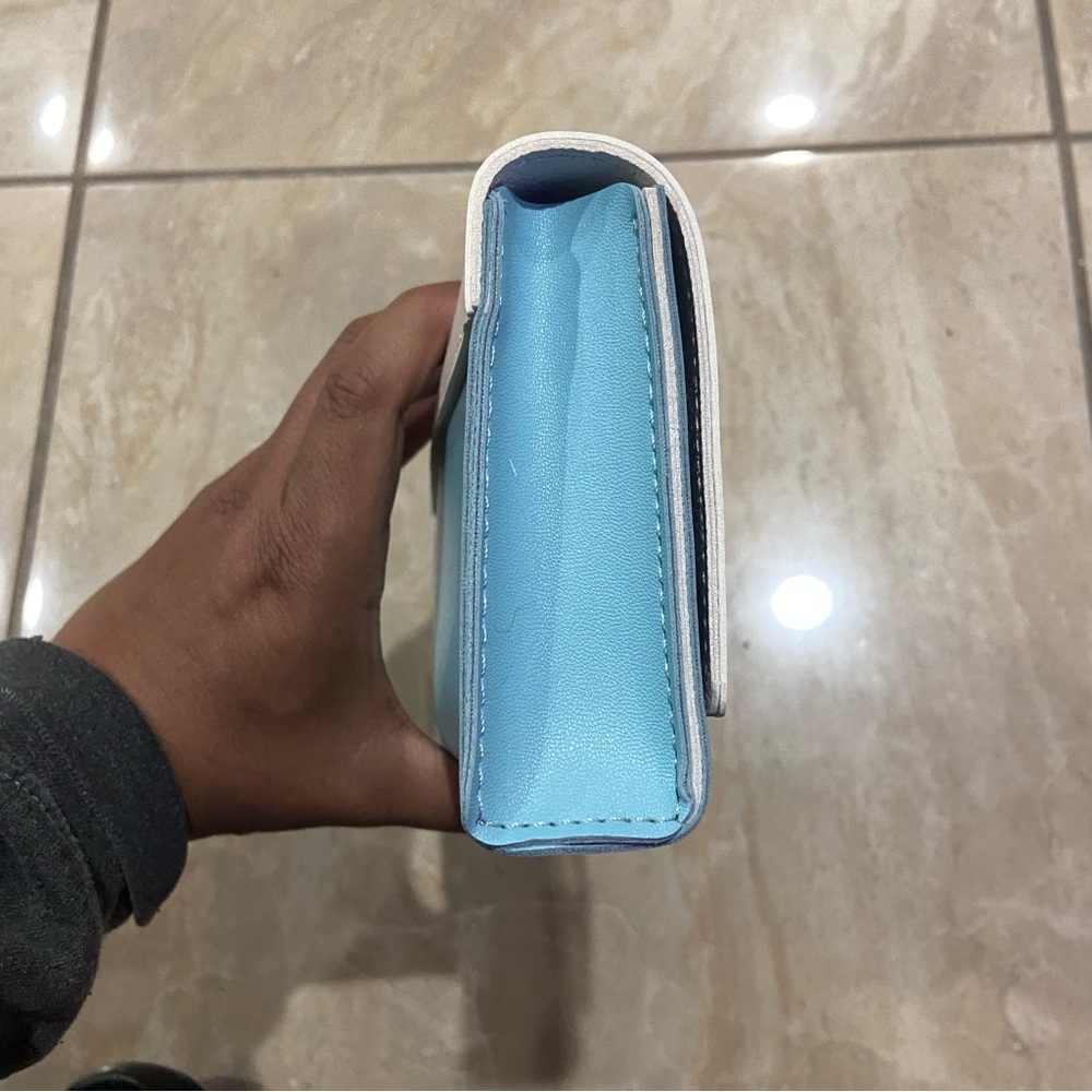 Animal Crossing White and Blue Print Nintendo switch case - Picture 5 of 5